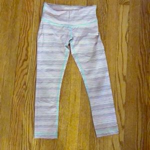 Lululemon wunder under crops